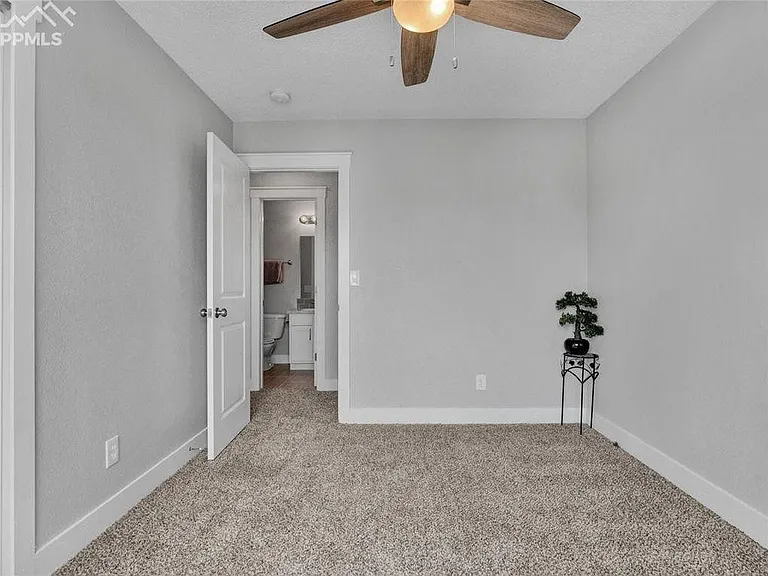 7154 Grand Prairie Dr — Photo 18