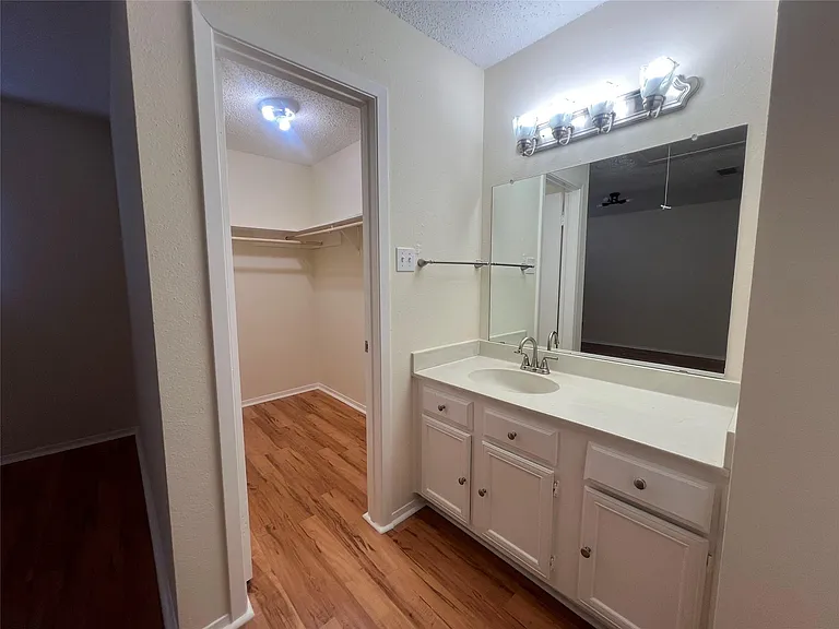 3837 Tanglewilde St #3837 — Photo 10