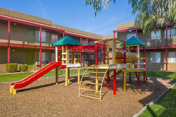 Terra Villa Apartments — Photo 19