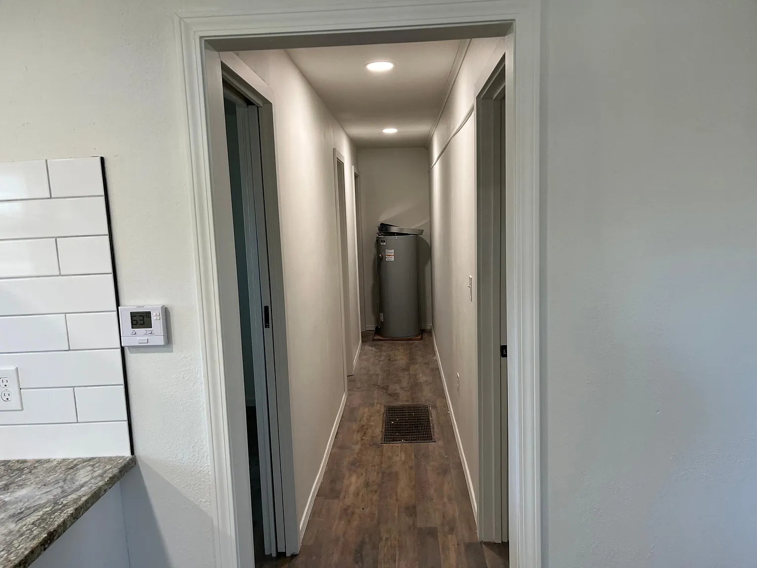 2 bed, $950 — Photo 2