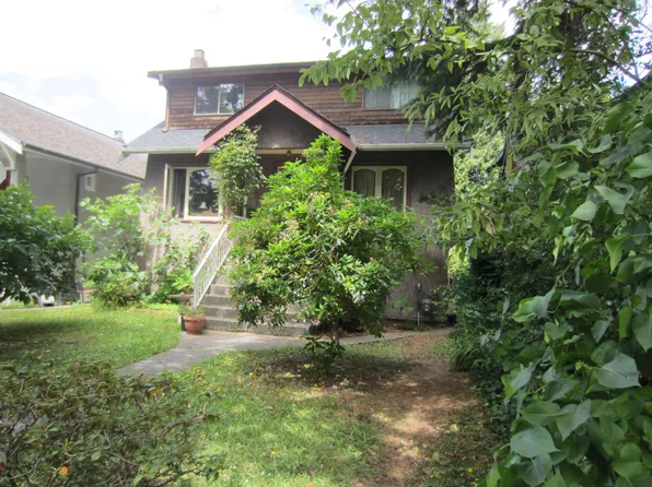 3473 W 13th Ave, Vancouver, BC V6R 2S2