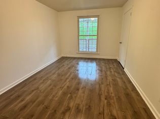 923 Hospital Dr APT B, Madison, TN 37115