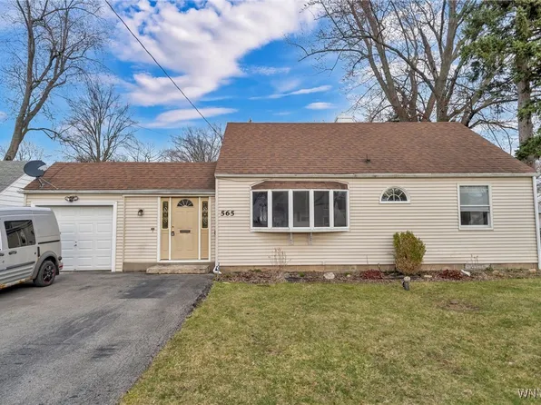 565 82nd St, Niagara Falls, NY 14304
