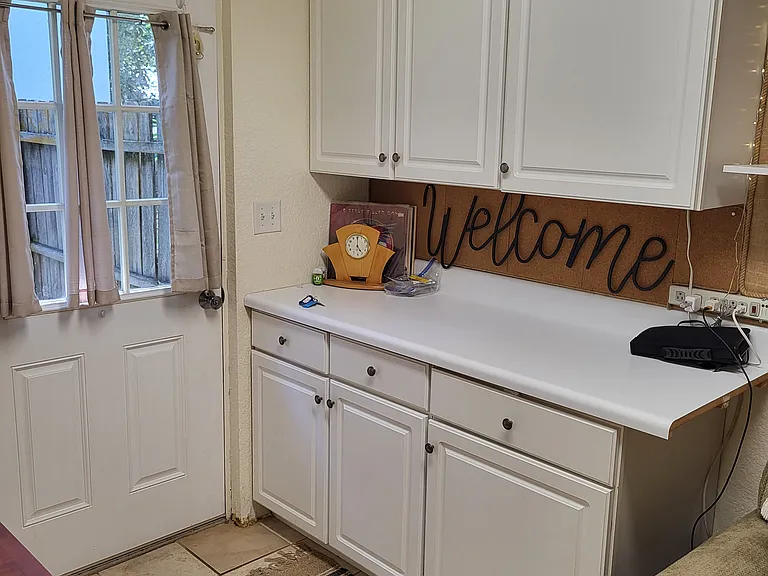2501 Hydrangea St #1 — Photo 5