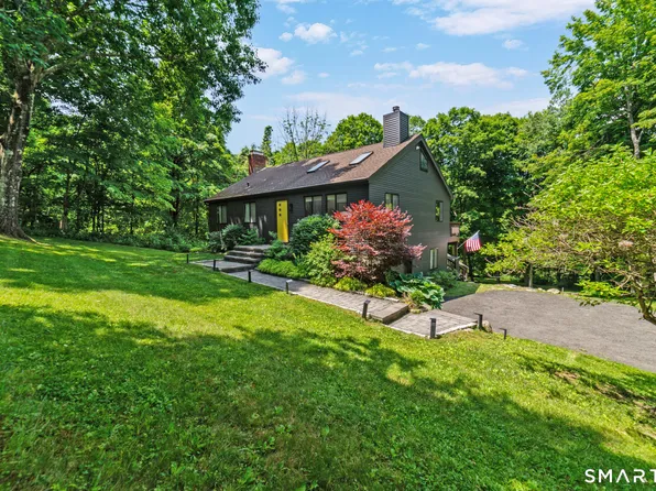 3 Burnett Rd, New Milford, CT 06776