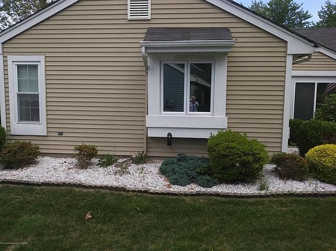 2nd image of 885C Liverpool Cir