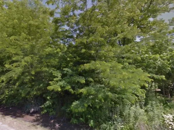 904 Elk St, Dermott, AR 71638