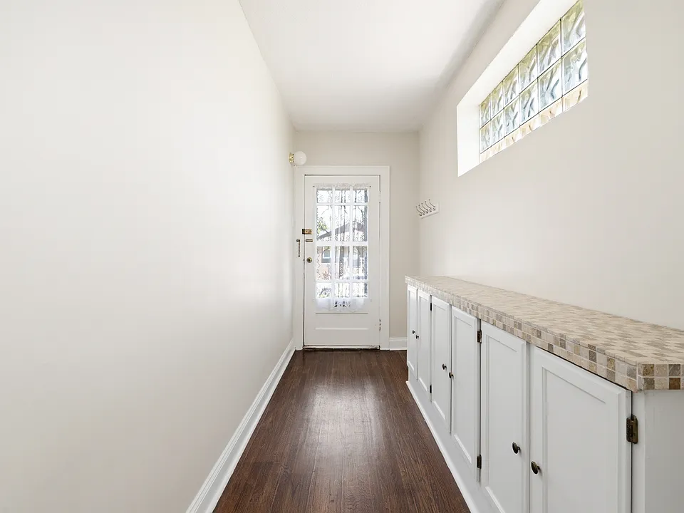 4916 Robert Ave #4918