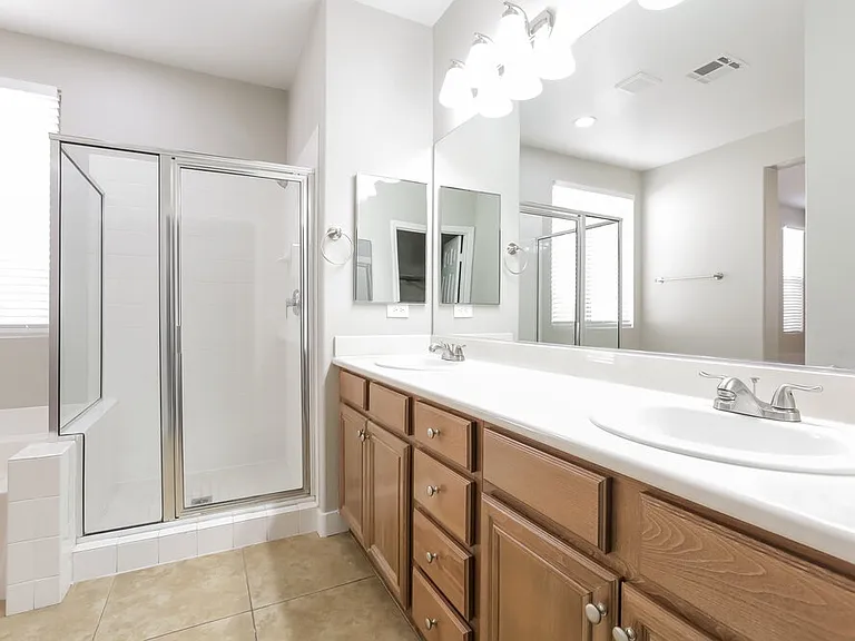 7532 Port Orchard Ave — Photo 11