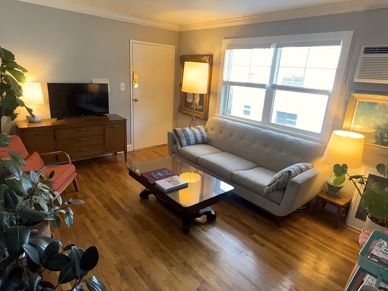 282 9th St NE #10 — Photo 18