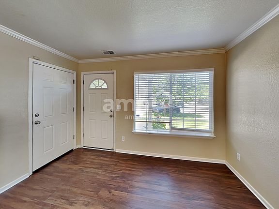 4th image of 18660 E 40th Pl
