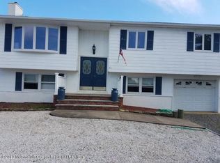 41 Tobago Ave, Toms River, NJ