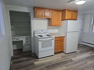 220 Main St, Claremont, NH 03743