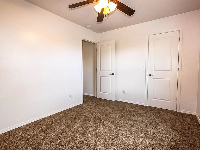 13011 E Cobb Ct — Photo 15