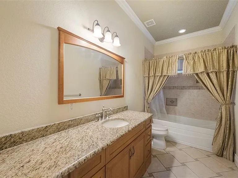 736 Pruitt Dr — Photo 17