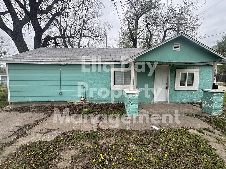 1801 S Glenn St — Photo 1