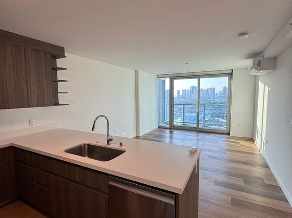 1500 Rycroft St #2104R