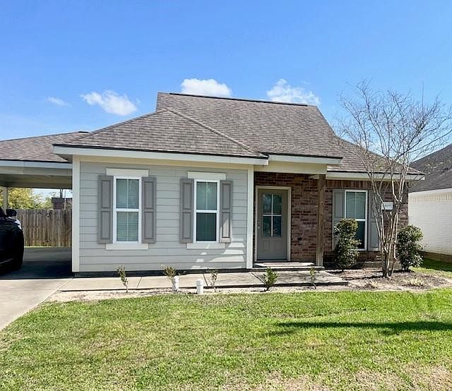1st image of 4037 Briarwood Dr