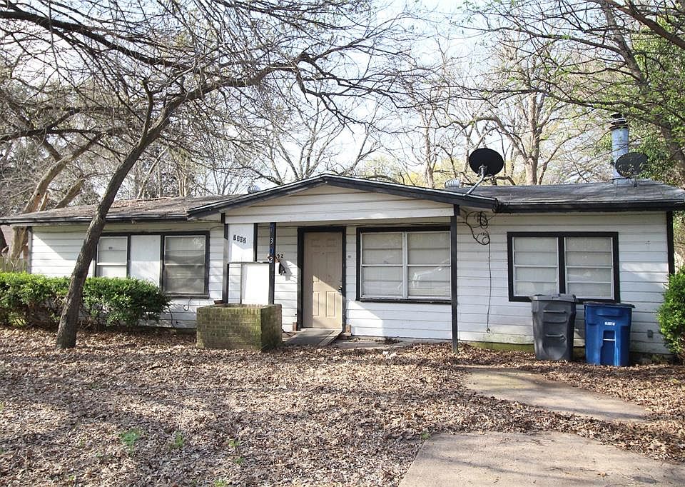 2nd image of 7302 Burnett Ct