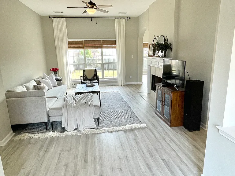 2495 Chancellor Ridge Rd — Photo 2