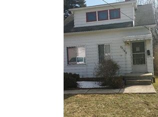 20186 Raymond St, Maple Heights, OH 44137