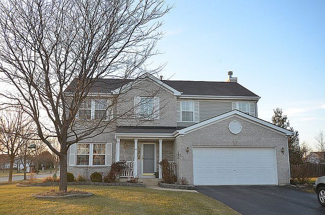 1st image of 843 Clarendon Ct