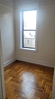 Rented by EXR | media 3