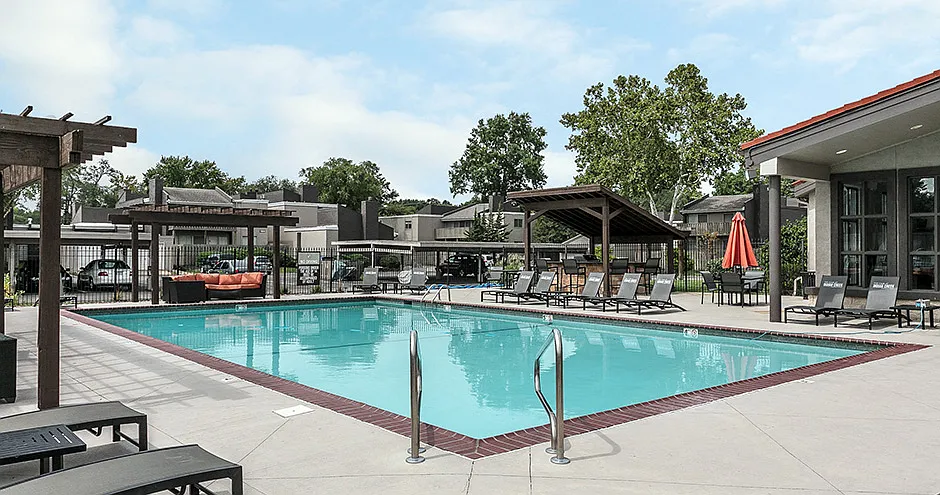 The Club at Indian Creek Apartment Homes — Photo 3