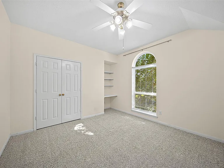 22430 Water Edge Ln — Photo 16