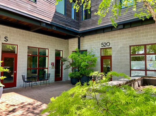 520 Carpenter Ln, Philadelphia, PA 19119