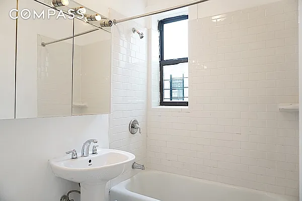 Rented by Compass | media 9