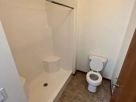 3rd image of 101 Elliott Ln #14350825