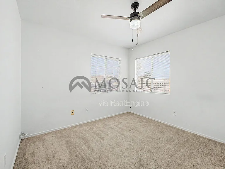 820 N Granada Dr — Photo 29