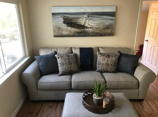 17351 Park Ave, Sonoma, CA 95476