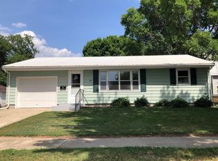 240 S 2nd St, Lyons, NE 68038