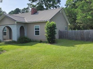 565 Bradford Rd, Ray City, GA 31645