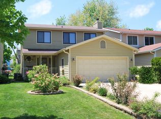 23468 N East Rd, Lake Zurich, IL 60047