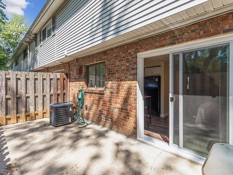 7752 Montgomery Rd #82 — Photo 29