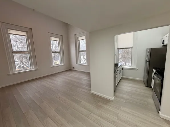 97 South Ave #9, Webster, NY 14580