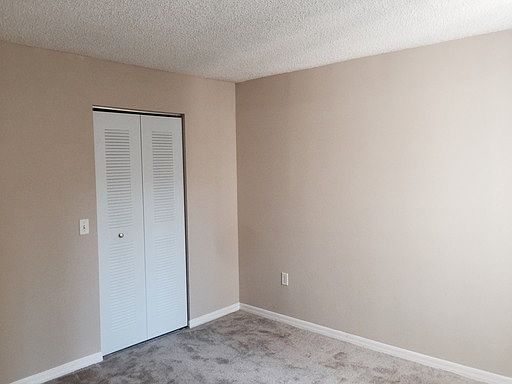 3rd image of 4197 N Haverhill Rd APT 205