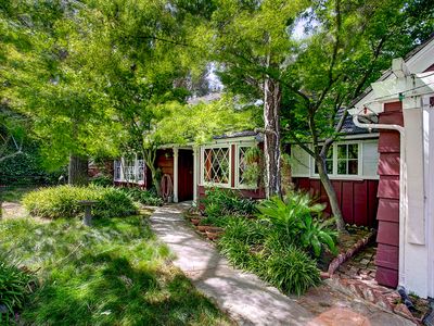 2841 Roscomare Rd, Los Angeles, CA, 90077