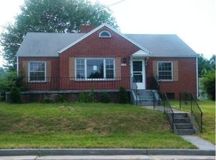 112 Washington Ave, Front Royal, VA 22630