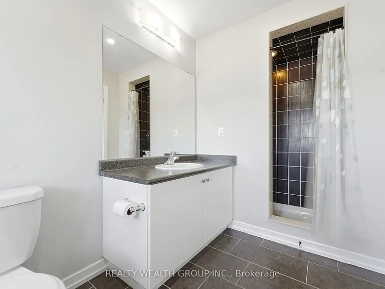 112 Golden Springs Dr — Photo 16