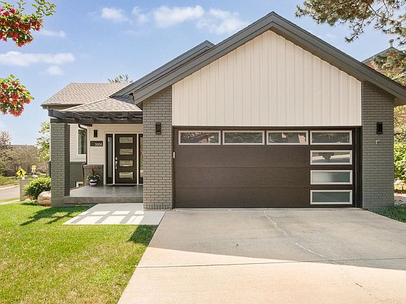 2nd image of 3958 Promontory Ct