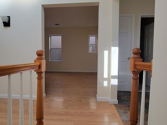 2nd image of 3204 Kennedy Blvd #2