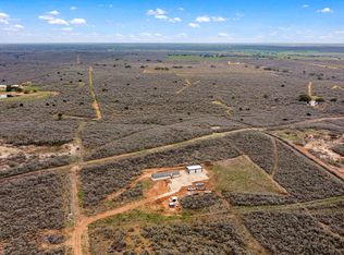 474 County Road 661, Devine, TX 78016