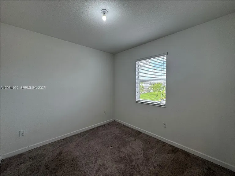 2609 SE 11th St #2609 — Photo 16