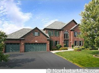 8252 Foxberry Dr, Savage, MN 55378