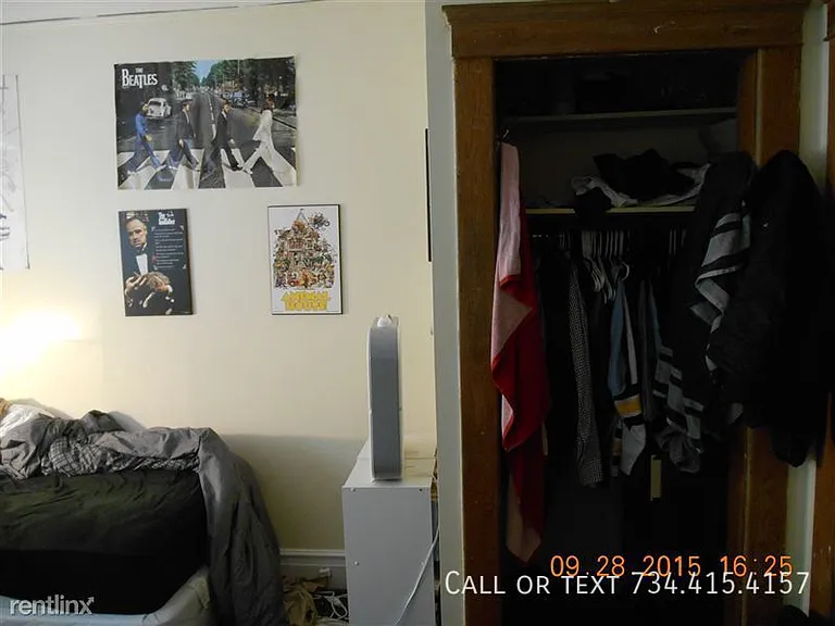 1002 Packard St — Photo 23