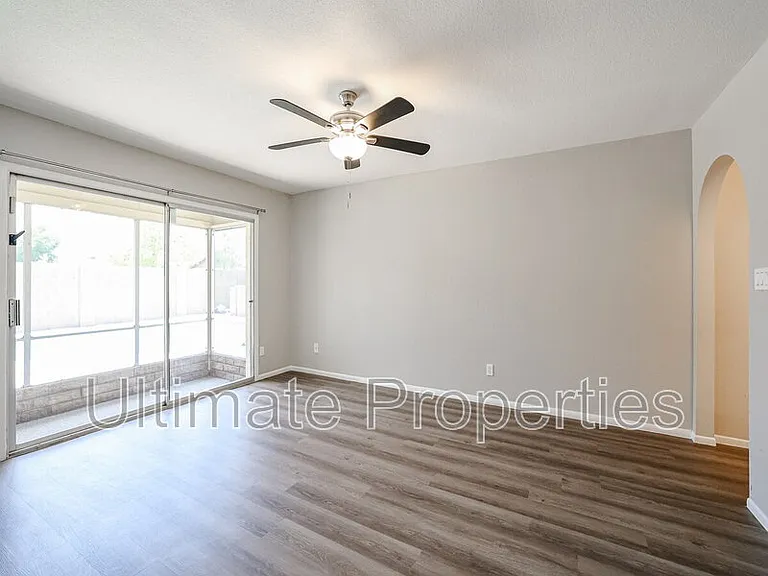 5357 W Cholla St — Photo 10